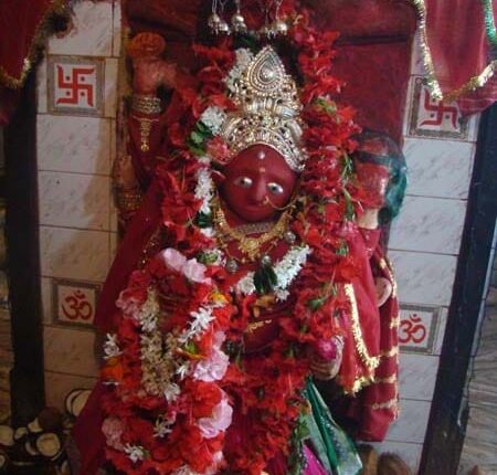special-rituals-held-at-maa-pataneswari-in-balangir